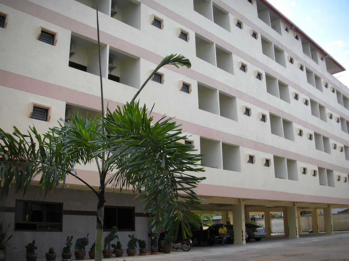 Veerasuda Condotel Ratchaburi Buitenkant foto