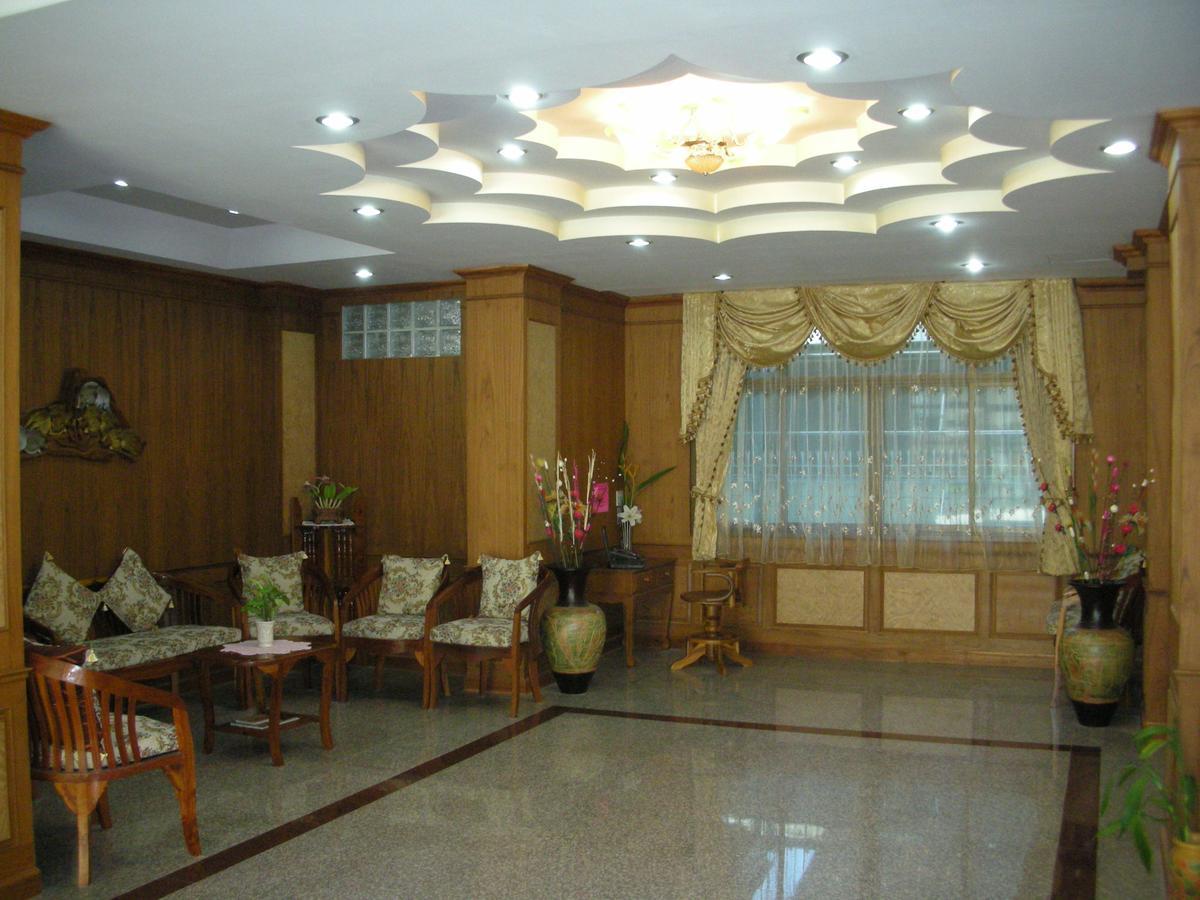 Veerasuda Condotel Ratchaburi Buitenkant foto