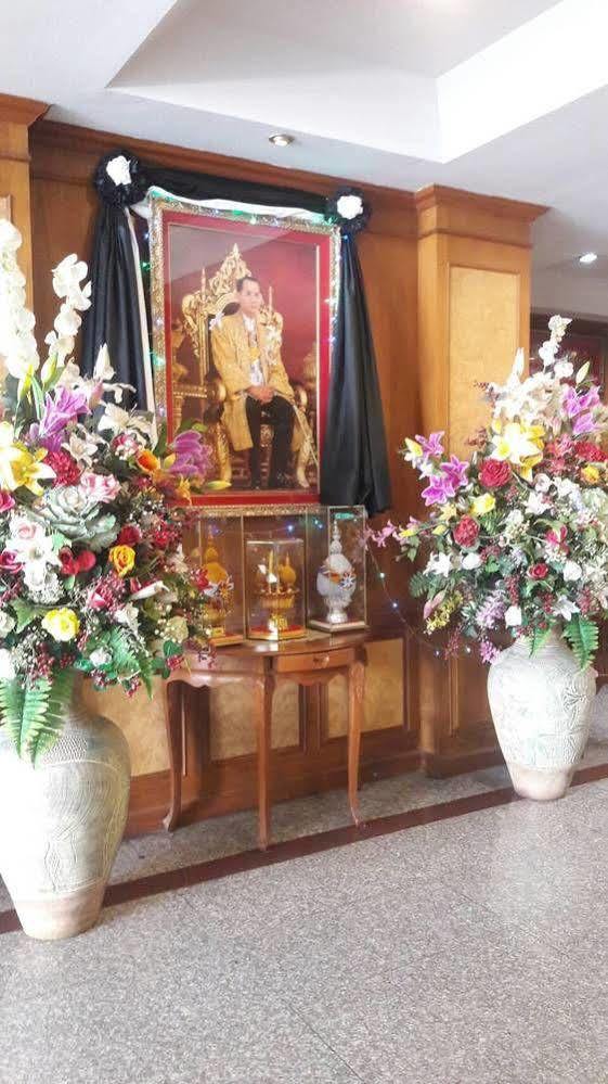 Veerasuda Condotel Ratchaburi Buitenkant foto